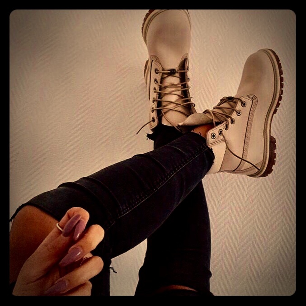 BRAND NEW Timberland Boots Woman’s Size 8.5